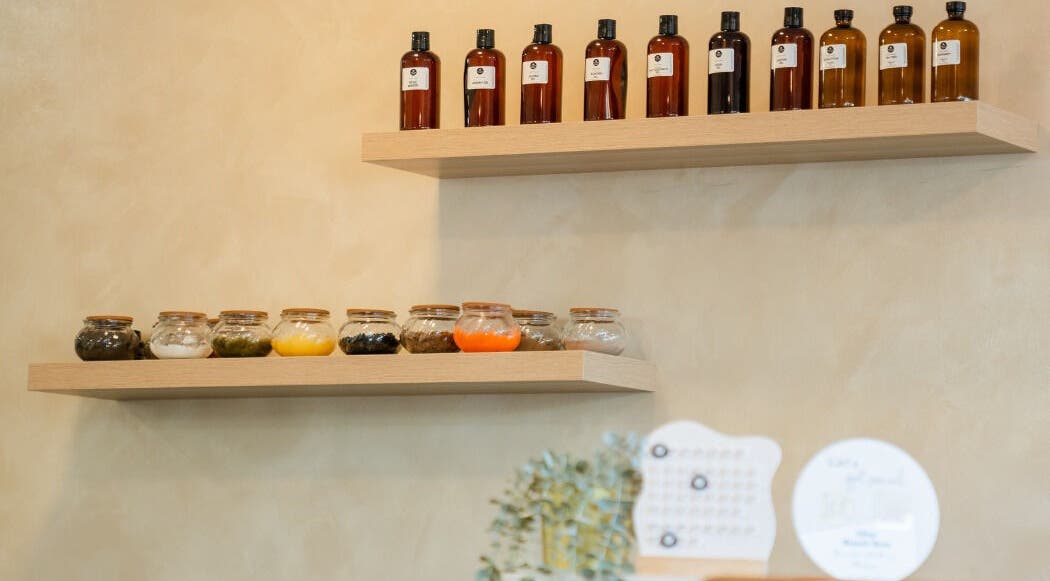 Natural skincare displays at Meye - Beautè Verte, Montréal, Québec, CA enhance wellness ambiance.