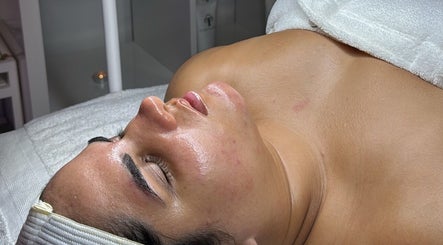 Dezskin Clinic, bilde 3