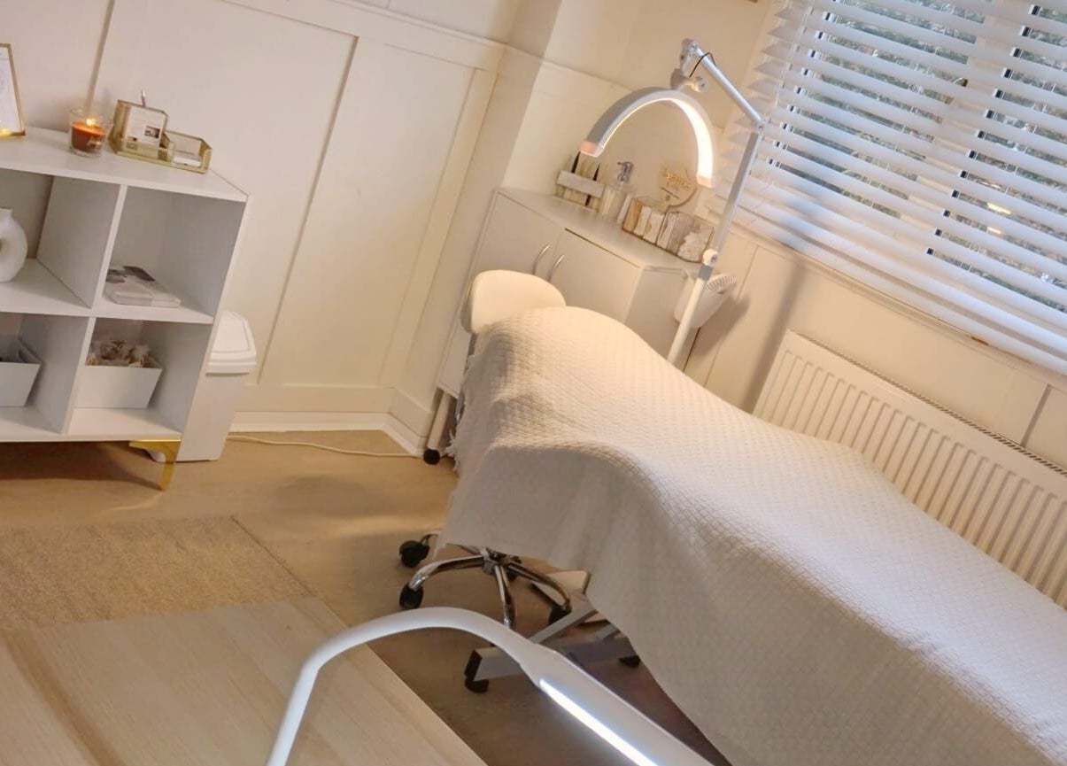 Cozy treatment room at Bespoke Brows & Lashes, Havant, England, GB showcasing a modern and tranquil setting.