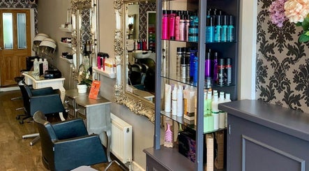 Imagen 3 de Hi-lites Hair and Beauty Studio