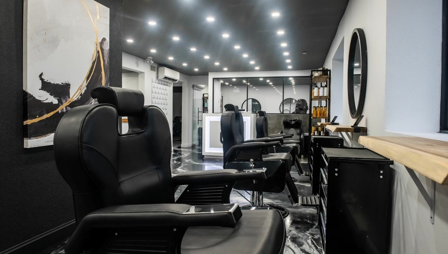 Ô Masculin Barbershop & Ô Féminin Coiffure imaginea 1