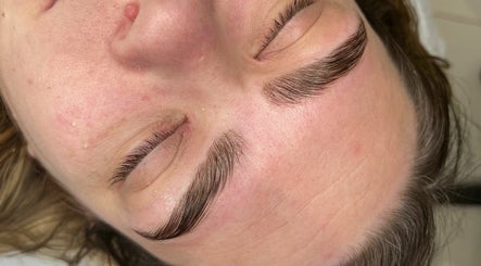 Emw Brows image 2