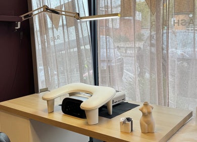 Luxury nail station at Brahmaloka, High Wycombe, England, GB with modern decor and elegant lighting.