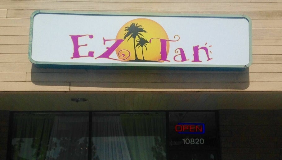 EZ Tan 10820 Rosedale Hwy изображение 1