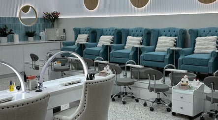 5th Avenue Beauty Bar - Winston Hills
