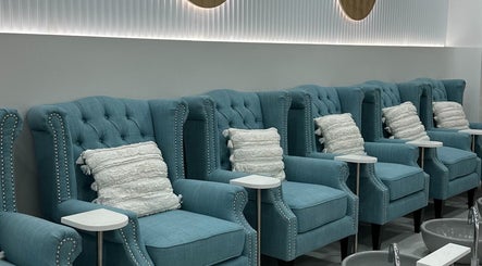 5th Avenue Beauty Bar - Winston Hills imagine 3
