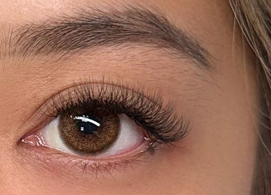 Close-up of eyelash extensions at Hime Studio / He Mēi “姫”, Singapore, SG.