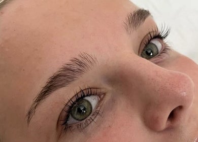 Close-up of freshly styled lashes at LouMck Lashes, Alloa, Scotland, GB. Natural beauty and elegance.