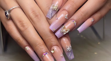 Exquisite Nails by Dii