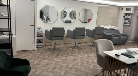 Modern salon interior at Lahives Glamsquad 4 ivy farm court, Halle village L24 4AG in Hale, England, GB.