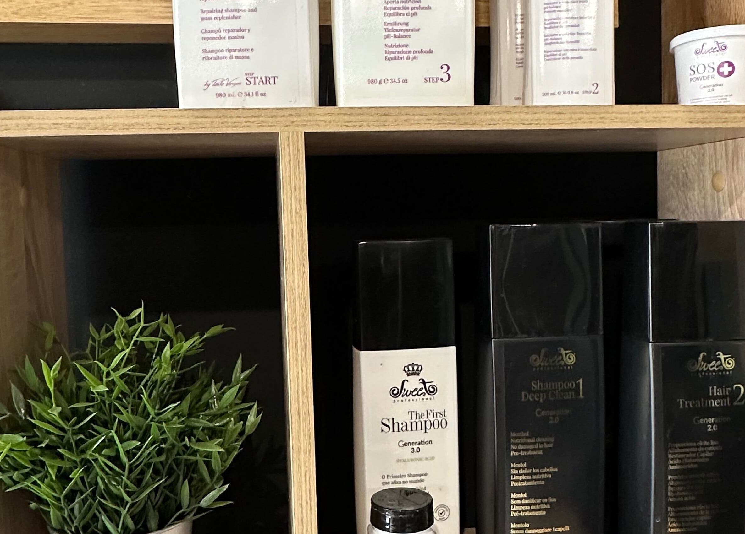 Красиво подредени продукти в Brillare by BM, София, Област София, BG.