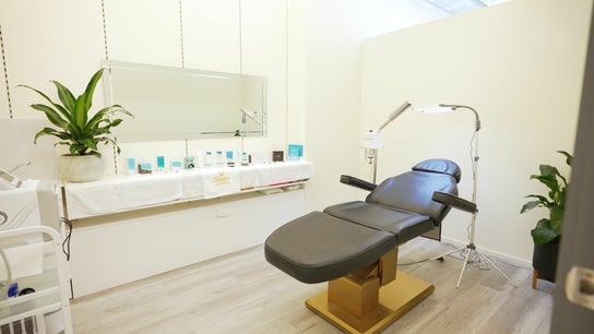 Selective Nails & Beauty Spa - Wollongong