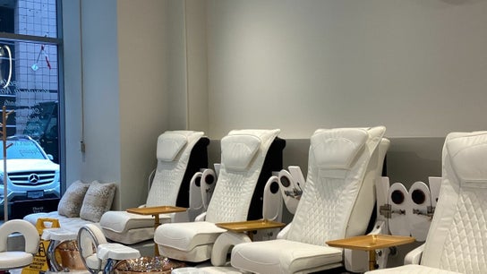 Champagne Nail Lounge at the Quay