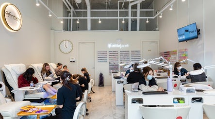 Champagne Nail Lounge at the Quay