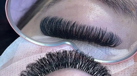 Gambar The Lash Line NE 3