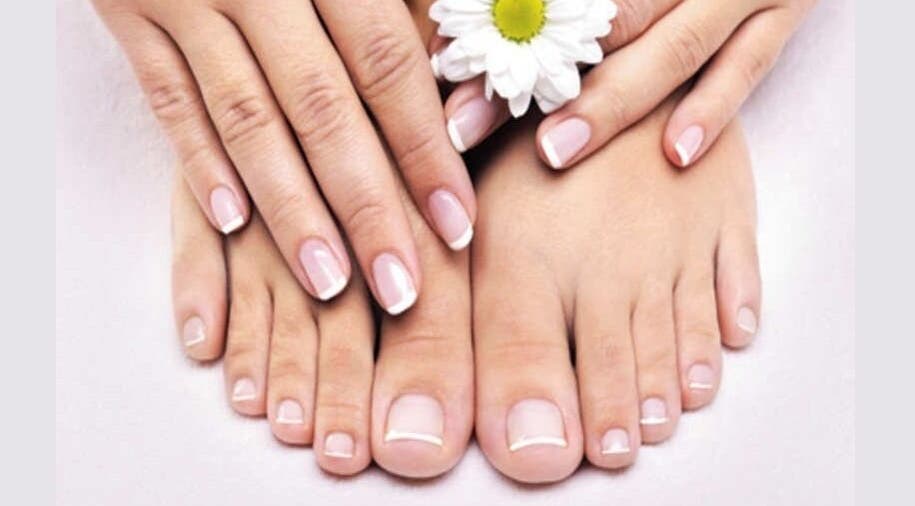 Manucure et pédicure impeccables à Yuliyana Soins & Style, Gembloux, Région Wallonne, BE.