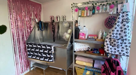 Doggies To The Gilogleys Dog Grooming image 2