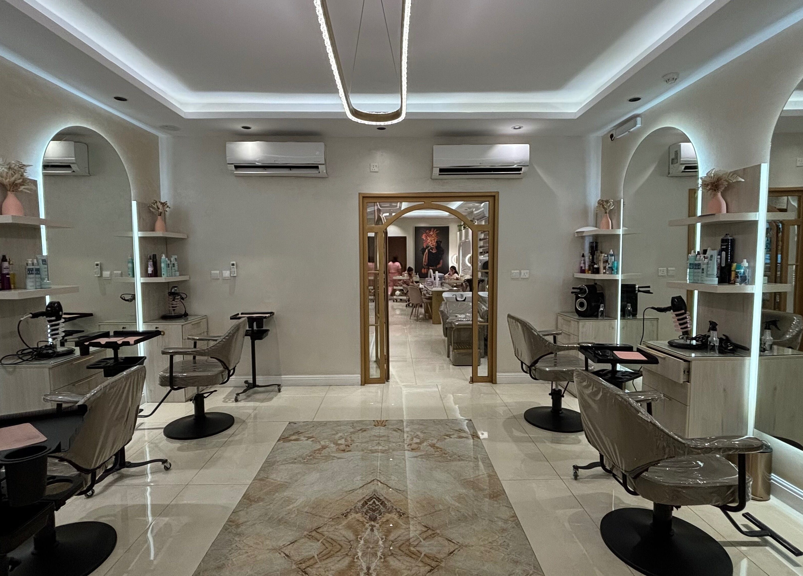 Modern salon interior at Wafaa Altamayoz, Jeddah, Makkah Province, SA, showcasing luxury and style.
