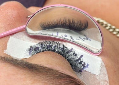 Close-up of lash extension at BeautyLuxe Lash Bar in Horsley, New South Wales, AU.