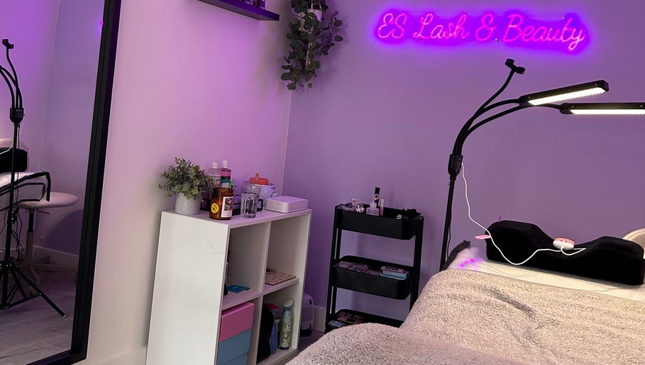 Cozy treatment room at ES Lash and Beauty, Kidderminster, England, GB with vibrant decor and a welcoming atmosphere.