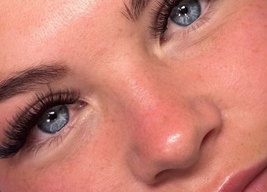Close-up of luxurious eyelash extensions at ES Lash and Beauty, Kidderminster, England, GB.