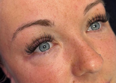 Close-up of eyelash extensions at ES Lash and Beauty, Kidderminster, England, GB achieving stunning lash elegance.