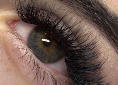 Close-up of expertly done eyelash extensions at ES Lash and Beauty, Kidderminster, England, GB.