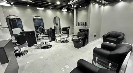 Vrex Gents Salon