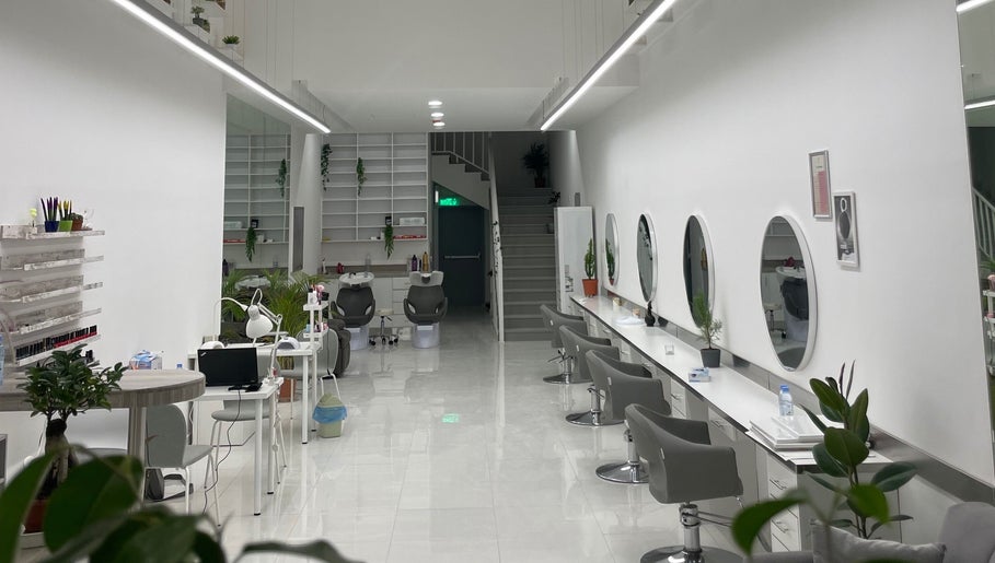 hình ảnh 1 của Ash Beauty Lounge