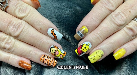 Queen B Nail and Lash Lounge, bild 2