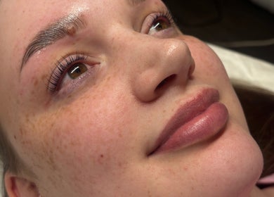 Close-up of a client’s lash lift at B’s Beauty Hive, Cardiff, Wales, GB.