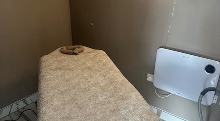 Aura Beauty Clinic image 3