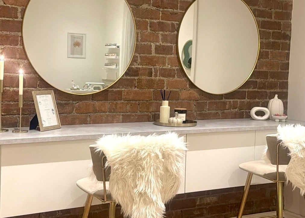 Modern vanity area with mirrors at Sunday Studio, Horbury, Wakefield, England, GB.