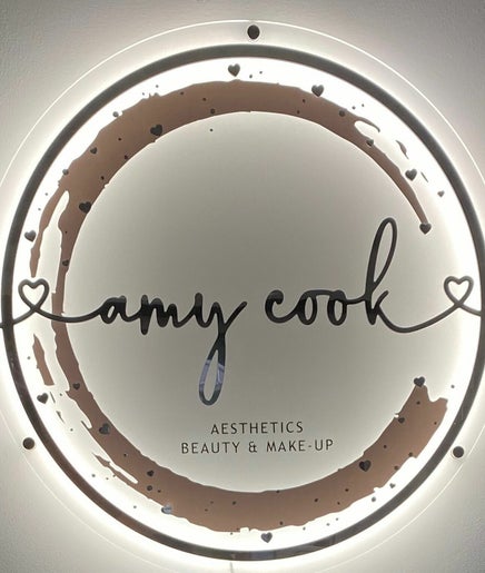 Amy Cook - Aesthetics, Beauty & Make-up imaginea 2
