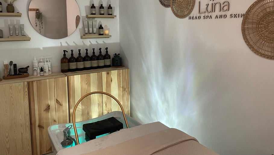 Luna Head Spa and Skin imaginea 1