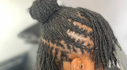 Laries Hair Ltd image 3