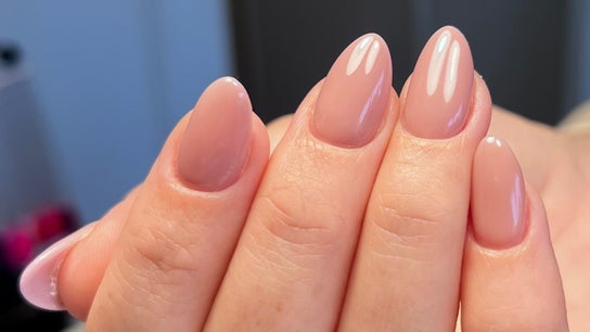 ESSENTIAL nails & beauty