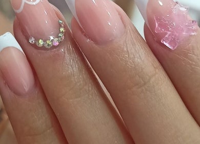 Uñas decoradas artísticamente en Vinnhaz NAILS spa, Coacalco De Berriozabal, Estado De México, MX.