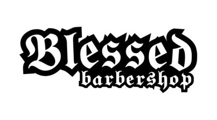 Logotipo de Blessed Barber 💈 en Concepción Del Uruguay, Entre Ríos, AR en letras góticas negras.