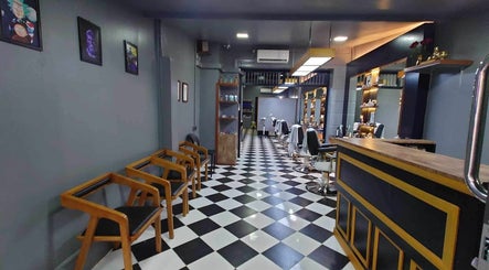 Aliencut Barbershop, bild 3
