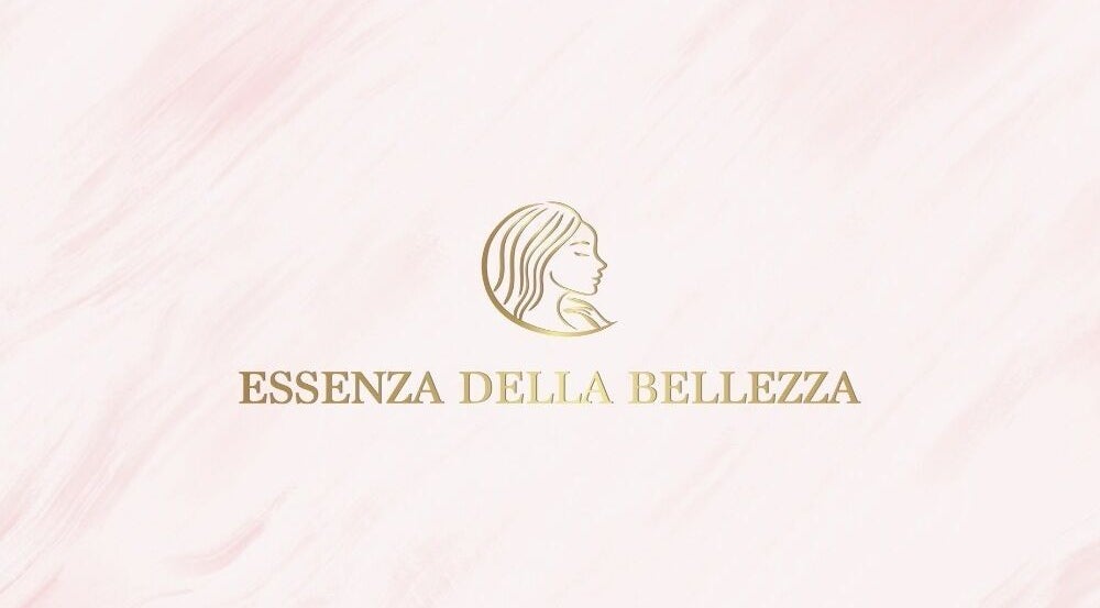 Logo elegante di Essenza della Bellezza a Vibo Valentia, Calabria, IT su sfondo rosa chiaro.