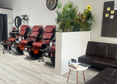 Luxurious pedicure chairs at Reshu’s Beauty & Nails NEW LYNN, Auckland, NZ offering serene relaxation.