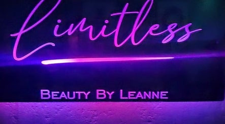 Limitless Beauty By Leanne – obraz 2