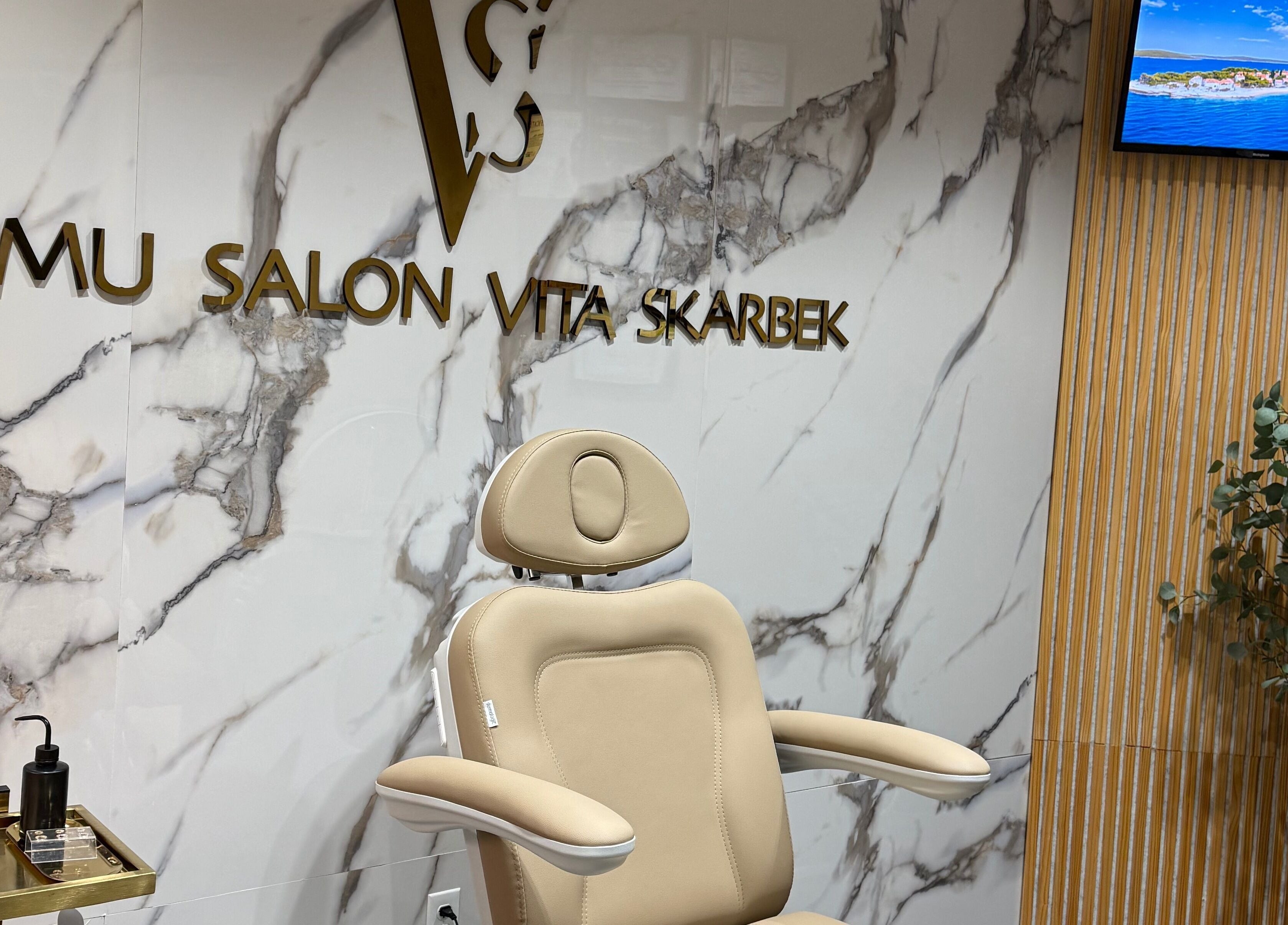 Luxurious seating at PMU Salon VS, Dallas, Texas, US showcases a chic, modern aesthetic.