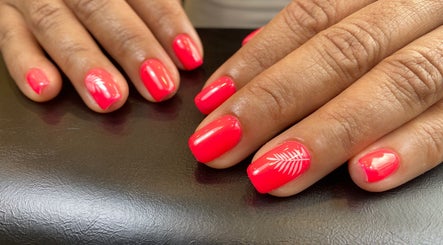 Ellen’s Nail Studio