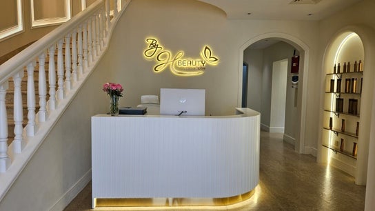 By H Beauty Ladies Salon