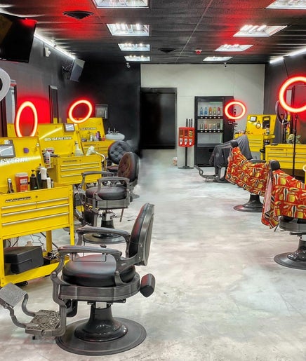 Barber Slash Artist Hair Studio image 2