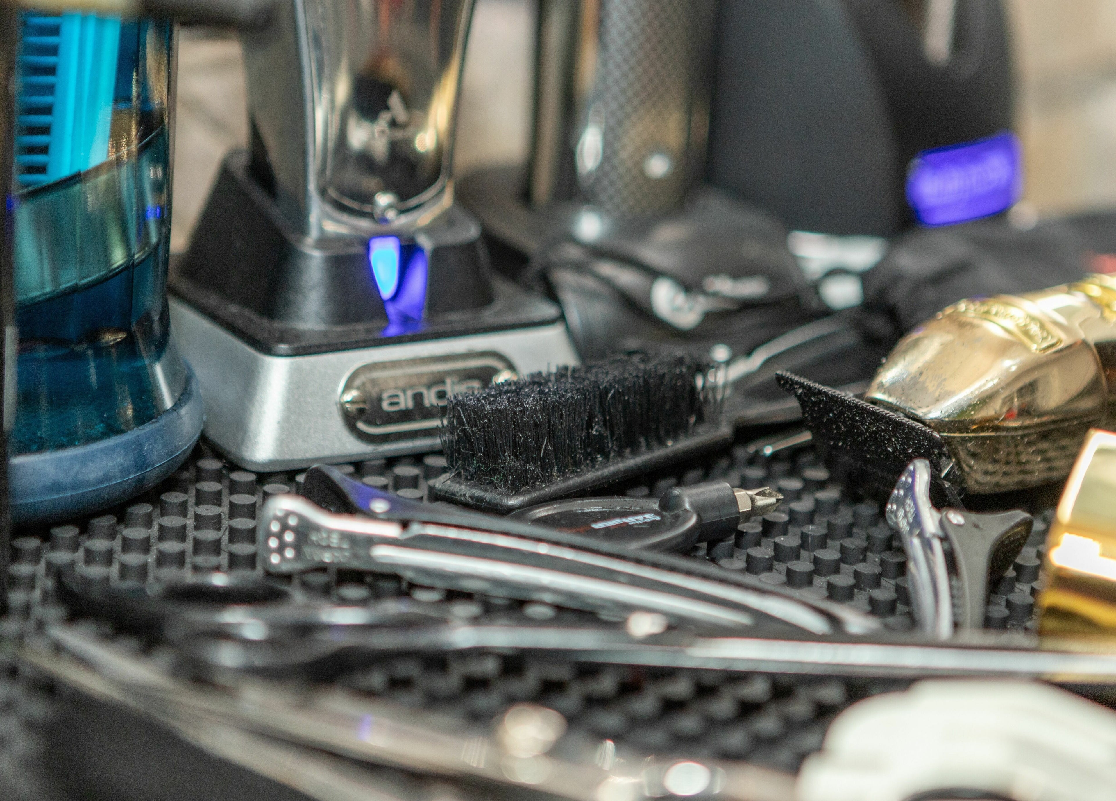 Professional hairstyling tools at KustomCuts, Toronto, Ontario, CA, ideal for precision grooming.