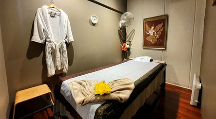 Leelawadee Thai Massage & Beauty image 3