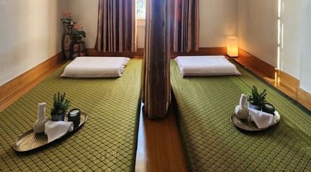 Golden Fingers Thai Massage - Morningside